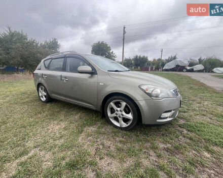 Серый Киа Сид, объемом двигателя 1.6 л и пробегом 238 тыс. км за 6800 $, фото 7 на Automoto.ua
