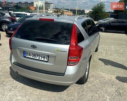 Сірий Кіа Сід, об'ємом двигуна 1.4 л та пробігом 200 тис. км за 7500 $, фото 3 на Automoto.ua