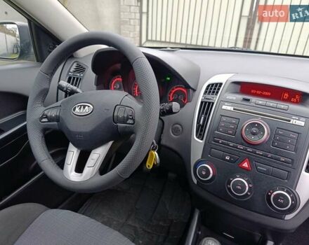 Серый Киа Сид, объемом двигателя 1.4 л и пробегом 187 тыс. км за 5999 $, фото 42 на Automoto.ua