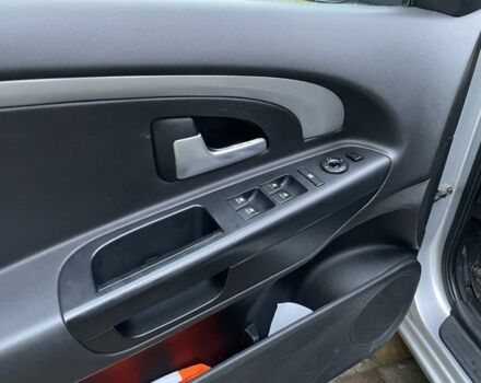 Сірий Кіа Сід, об'ємом двигуна 1.6 л та пробігом 215 тис. км за 5350 $, фото 6 на Automoto.ua