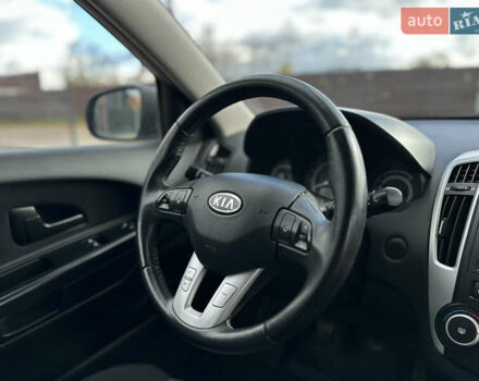 Кіа Сід 2011 у Вінниці на Automoto.ua Сірий Кіа Сід, об'ємом двигуна 1.6 л та пробігом 237 тис. км за 6800 $, фото 44 на Automoto.ua