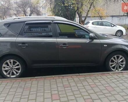 Серый Киа Сид, объемом двигателя 1.58 л и пробегом 260 тыс. км за 5800 $, фото 4 на Automoto.ua