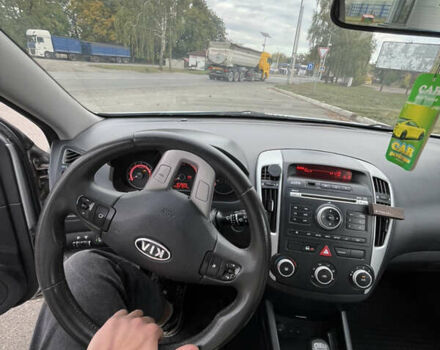 Серый Киа Сид, объемом двигателя 1.4 л и пробегом 220 тыс. км за 7000 $, фото 10 на Automoto.ua