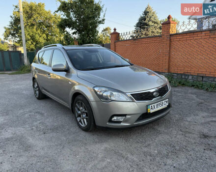 Серый Киа Сид, объемом двигателя 1.6 л и пробегом 190 тыс. км за 5900 $, фото 3 на Automoto.ua
