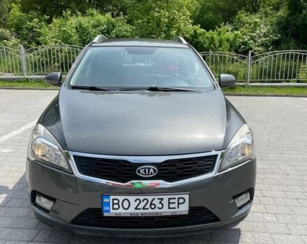 Серый Киа Сид, объемом двигателя 1.6 л и пробегом 257 тыс. км за 6650 $, фото 1 на Automoto.ua