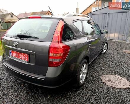 Серый Киа Сид, объемом двигателя 1.4 л и пробегом 187 тыс. км за 6500 $, фото 38 на Automoto.ua