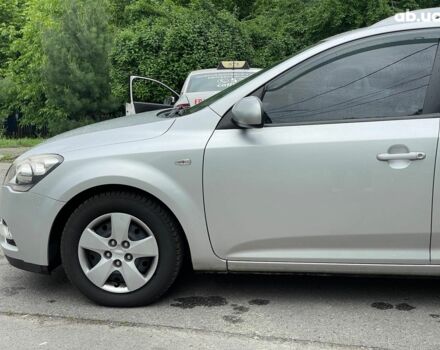 Серый Киа Сид, объемом двигателя 1.4 л и пробегом 298 тыс. км за 7290 $, фото 15 на Automoto.ua