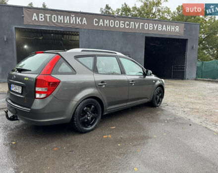 Серый Киа Сид, объемом двигателя 1.6 л и пробегом 272 тыс. км за 5700 $, фото 5 на Automoto.ua