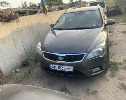 Серый Киа Сид, объемом двигателя 1.6 л и пробегом 238 тыс. км за 6700 $, фото 1 на Automoto.ua