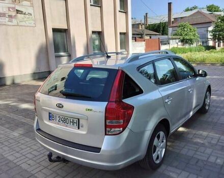 Серый Киа Сид, объемом двигателя 1.59 л и пробегом 225 тыс. км за 7100 $, фото 19 на Automoto.ua
