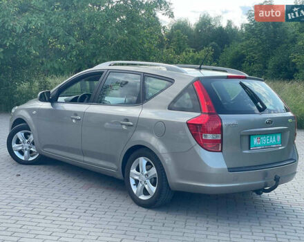 Серый Киа Сид, объемом двигателя 1.4 л и пробегом 213 тыс. км за 5000 $, фото 3 на Automoto.ua