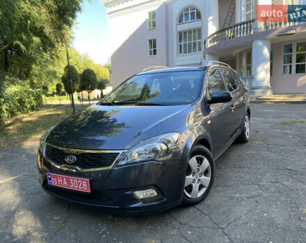 Серый Киа Сид, объемом двигателя 1.4 л и пробегом 181 тыс. км за 6500 $, фото 19 на Automoto.ua