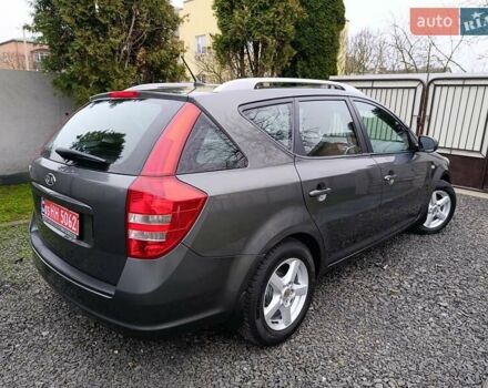 Серый Киа Сид, объемом двигателя 1.4 л и пробегом 187 тыс. км за 5999 $, фото 15 на Automoto.ua