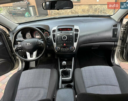 Киа Сид 2011 в Калуше на Automoto.ua Серый Киа Сид, объемом двигателя 1.6 л и пробегом 225 тыс. км за 6200 $, фото 31 на Automoto.ua