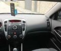 Серый Киа Сид, объемом двигателя 1.6 л и пробегом 259 тыс. км за 6189 $, фото 14 на Automoto.ua