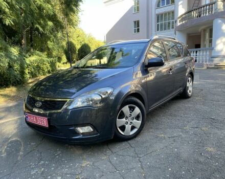 Серый Киа Сид, объемом двигателя 1.4 л и пробегом 181 тыс. км за 6500 $, фото 15 на Automoto.ua