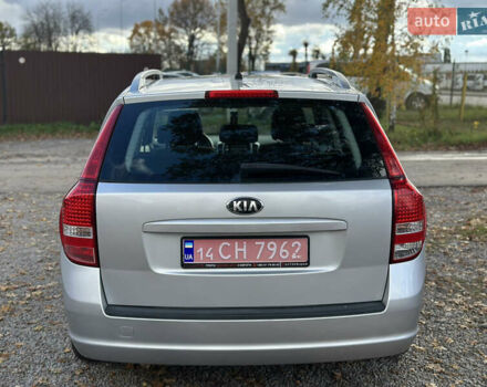 Кіа Сід 2011 у Вінниці на Automoto.ua Сірий Кіа Сід, об'ємом двигуна 1.6 л та пробігом 237 тис. км за 6800 $, фото 13 на Automoto.ua