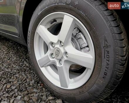 Серый Киа Сид, объемом двигателя 1.4 л и пробегом 187 тыс. км за 6200 $, фото 20 на Automoto.ua