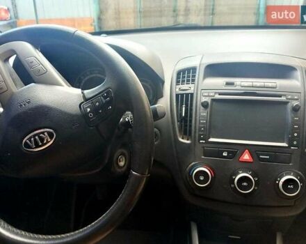 Сірий Кіа Сід, об'ємом двигуна 1.4 л та пробігом 200 тис. км за 7500 $, фото 4 на Automoto.ua