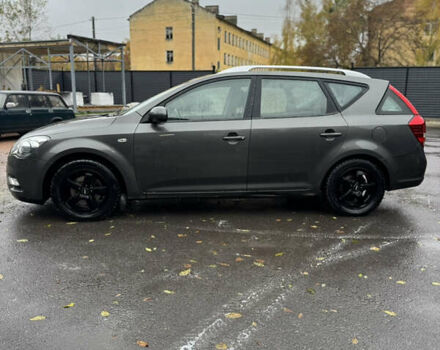 Серый Киа Сид, объемом двигателя 1.6 л и пробегом 272 тыс. км за 5700 $, фото 2 на Automoto.ua
