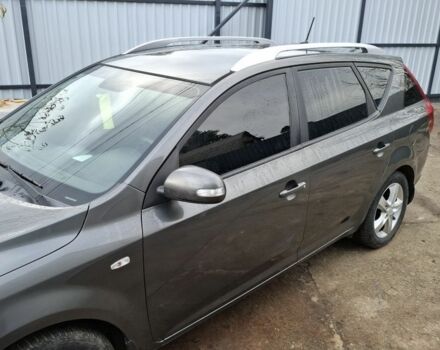 Серый Киа Сид, объемом двигателя 1.6 л и пробегом 245 тыс. км за 5200 $, фото 1 на Automoto.ua