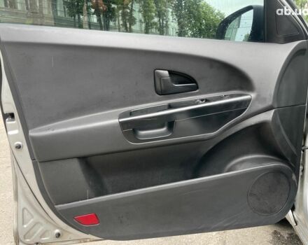 Серый Киа Сид, объемом двигателя 1.4 л и пробегом 298 тыс. км за 7290 $, фото 20 на Automoto.ua