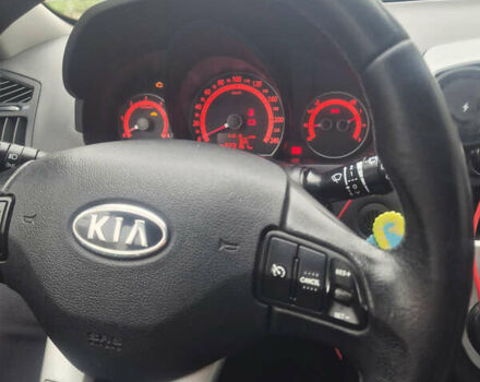 Серый Киа Сид, объемом двигателя 1.6 л и пробегом 223 тыс. км за 7400 $, фото 9 на Automoto.ua