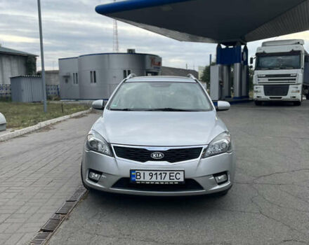 Серый Киа Сид, объемом двигателя 1.4 л и пробегом 220 тыс. км за 7000 $, фото 1 на Automoto.ua