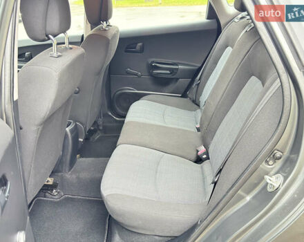 Серый Киа Сид, объемом двигателя 1.59 л и пробегом 187 тыс. км за 6700 $, фото 37 на Automoto.ua