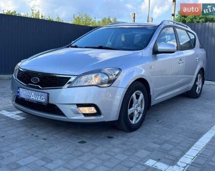 Серый Киа Сид, объемом двигателя 1.6 л и пробегом 257 тыс. км за 6850 $, фото 3 на Automoto.ua