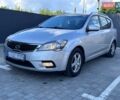 Серый Киа Сид, объемом двигателя 1.6 л и пробегом 257 тыс. км за 6850 $, фото 3 на Automoto.ua
