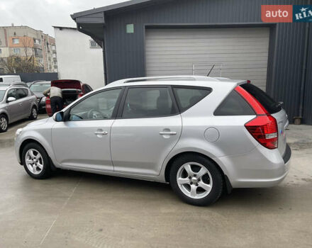 Серый Киа Сид, объемом двигателя 1.59 л и пробегом 207 тыс. км за 6700 $, фото 10 на Automoto.ua