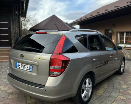 Киа Сид 2011 в Калуше на Automoto.ua Серый Киа Сид, объемом двигателя 1.6 л и пробегом 225 тыс. км за 6200 $, фото 12 на Automoto.ua