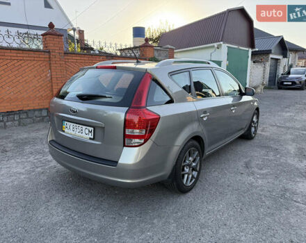 Серый Киа Сид, объемом двигателя 1.6 л и пробегом 190 тыс. км за 5900 $, фото 6 на Automoto.ua