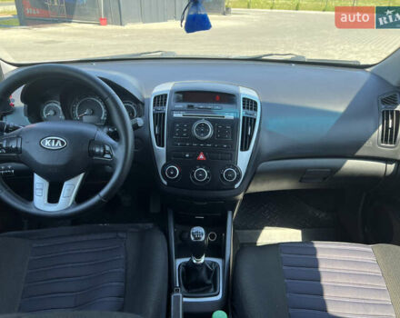Сірий Кіа Сід, об'ємом двигуна 1.6 л та пробігом 264 тис. км за 6800 $, фото 7 на Automoto.ua