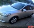 Серый Киа Сид, объемом двигателя 1.4 л и пробегом 200 тыс. км за 7900 $, фото 1 на Automoto.ua