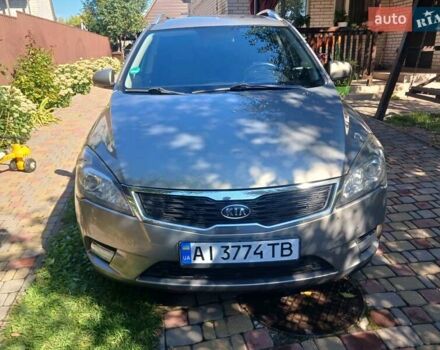 Серый Киа Сид, объемом двигателя 1.6 л и пробегом 215 тыс. км за 7200 $, фото 7 на Automoto.ua