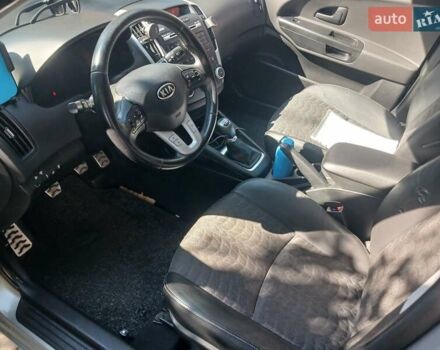 Серый Киа Сид, объемом двигателя 1.6 л и пробегом 215 тыс. км за 7200 $, фото 3 на Automoto.ua