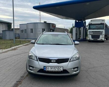 Серый Киа Сид, объемом двигателя 1.4 л и пробегом 220 тыс. км за 6999 $, фото 1 на Automoto.ua