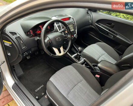 Серый Киа Сид, объемом двигателя 1.6 л и пробегом 207 тыс. км за 7450 $, фото 15 на Automoto.ua