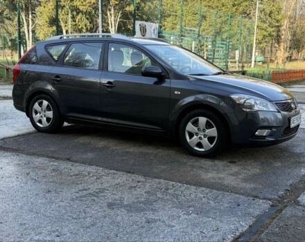 Серый Киа Сид, объемом двигателя 1.6 л и пробегом 48 тыс. км за 8300 $, фото 5 на Automoto.ua
