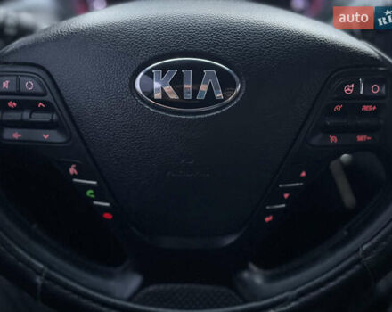 Серый Киа Сид, объемом двигателя 1.58 л и пробегом 230 тыс. км за 8800 $, фото 20 на Automoto.ua