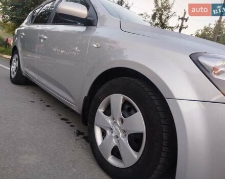 Сірий Кіа Сід, об'ємом двигуна 1.58 л та пробігом 251 тис. км за 5999 $, фото 9 на Automoto.ua