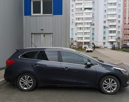 Серый Киа Сид, объемом двигателя 1.6 л и пробегом 327 тыс. км за 7500 $, фото 2 на Automoto.ua