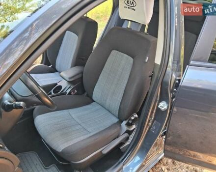 Серый Киа Сид, объемом двигателя 1.6 л и пробегом 140 тыс. км за 8950 $, фото 15 на Automoto.ua
