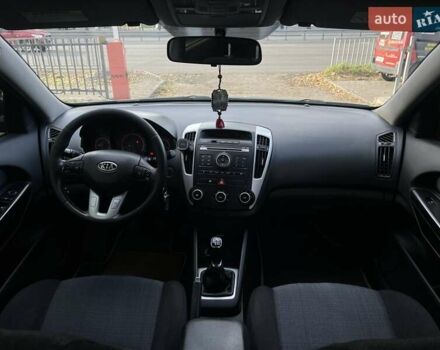 Кіа Сід 2012 у Дніпро (Дніпропетровську) на Automoto.ua Сірий Кіа Сід, об'ємом двигуна 1.6 л та пробігом 240 тис. км за 7600 $, фото 13 на Automoto.ua