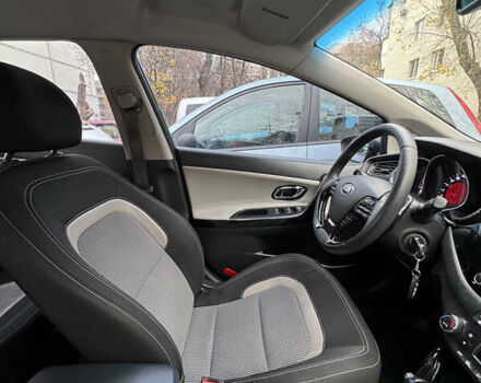 Сірий Кіа Сід, об'ємом двигуна 1.59 л та пробігом 160 тис. км за 9700 $, фото 6 на Automoto.ua