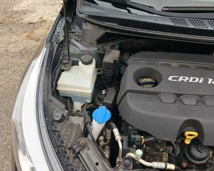 Серый Киа Сид, объемом двигателя 1.6 л и пробегом 270 тыс. км за 9299 $, фото 20 на Automoto.ua