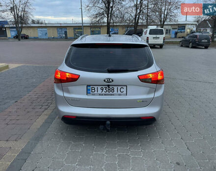 Серый Киа Сид, объемом двигателя 1.58 л и пробегом 230 тыс. км за 8800 $, фото 5 на Automoto.ua