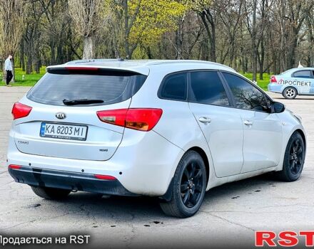 Серый Киа Сид, объемом двигателя 1.6 л и пробегом 250 тыс. км за 7500 $, фото 3 на Automoto.ua